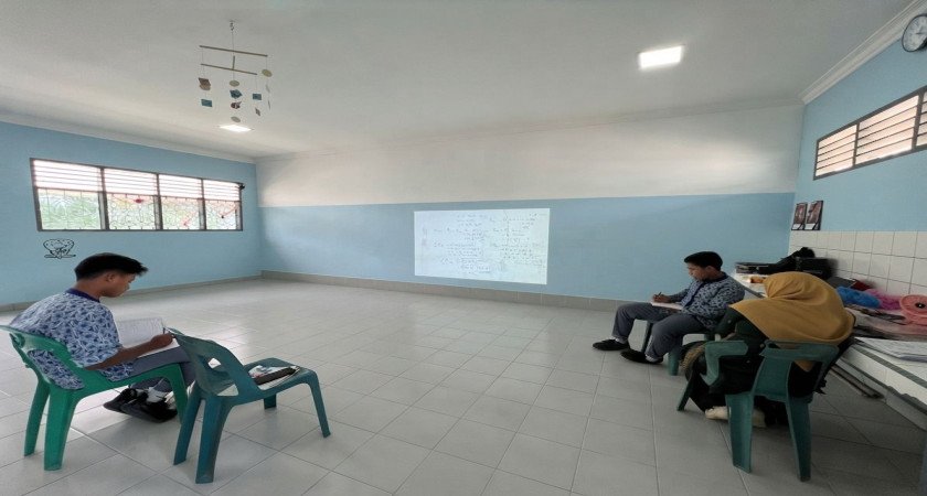 Strategi Hadapi Olimpiade Madrasah Indonesia (OMI) 2026, Guru MAN 2 Tapanuli Tengah Gelar Bimbingan Belajar Intensif